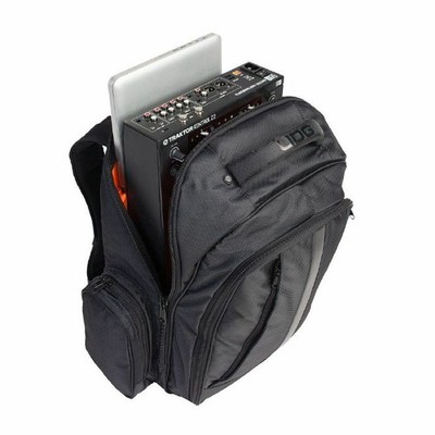 UDG Ultimate Rucksack für Akai Professional APC64/MPC One+ Allen & Heath Xone...