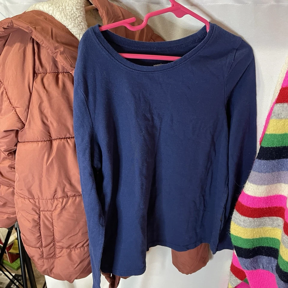 Girls Size 8 Lot Winter/ Puffer Jacket, Robe, Sweaters, Etc. MSRP$145 - Image 4 of 4