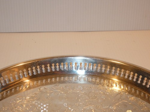England Silverplate Round Serving Tray, Reticulated Band, Flower and Scroll - Picture 2 of 6