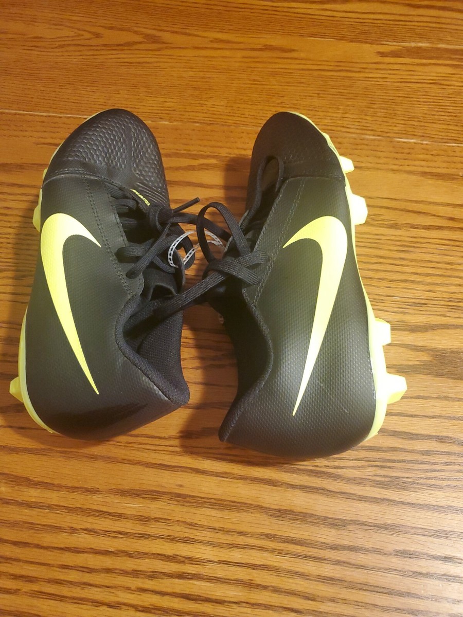 Nike Size 6.5 Phantom Venom FG Soccer Cleats Black Volt Nike Size 6.5 Phantom Venom FG Soccer Cleats Black Volt