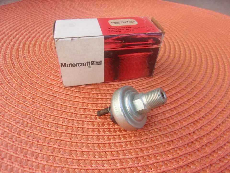 Mercury Capri 1970 nuevo Ford Motorcraft unidad de envío de presión de aceite Dry-9278-A Foto 2 de 2