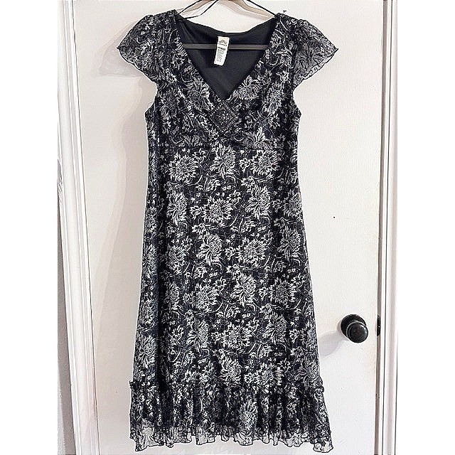 Metallic Silver Black Floral Lace Midi Dress Flutter Sleeve Witchy Fairy Goth 14