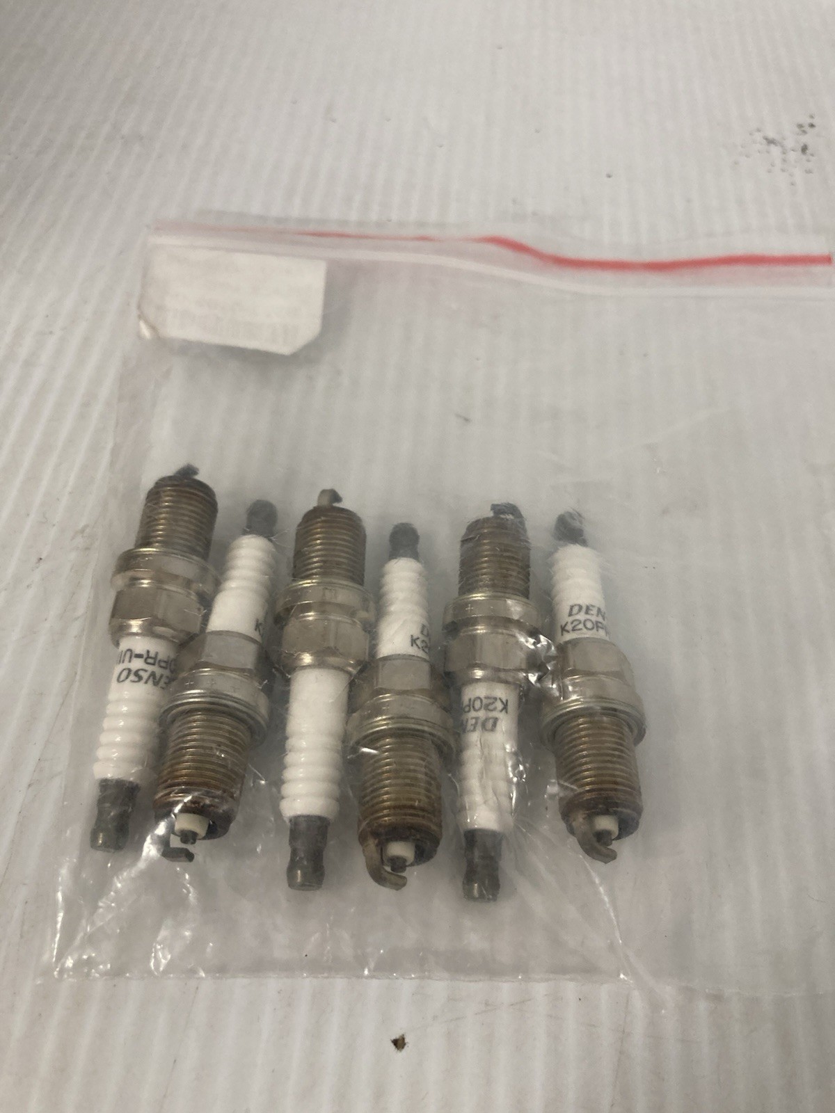 DENSO K20PR-U11 SLIGHTLY USED 6 PLUGS