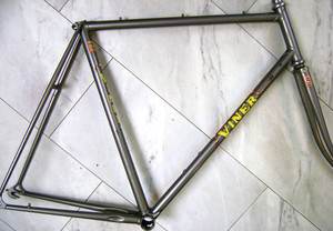 57cm., 1980s, Viner, Columbus SL tubing, double taper seatstays=smooth ride!