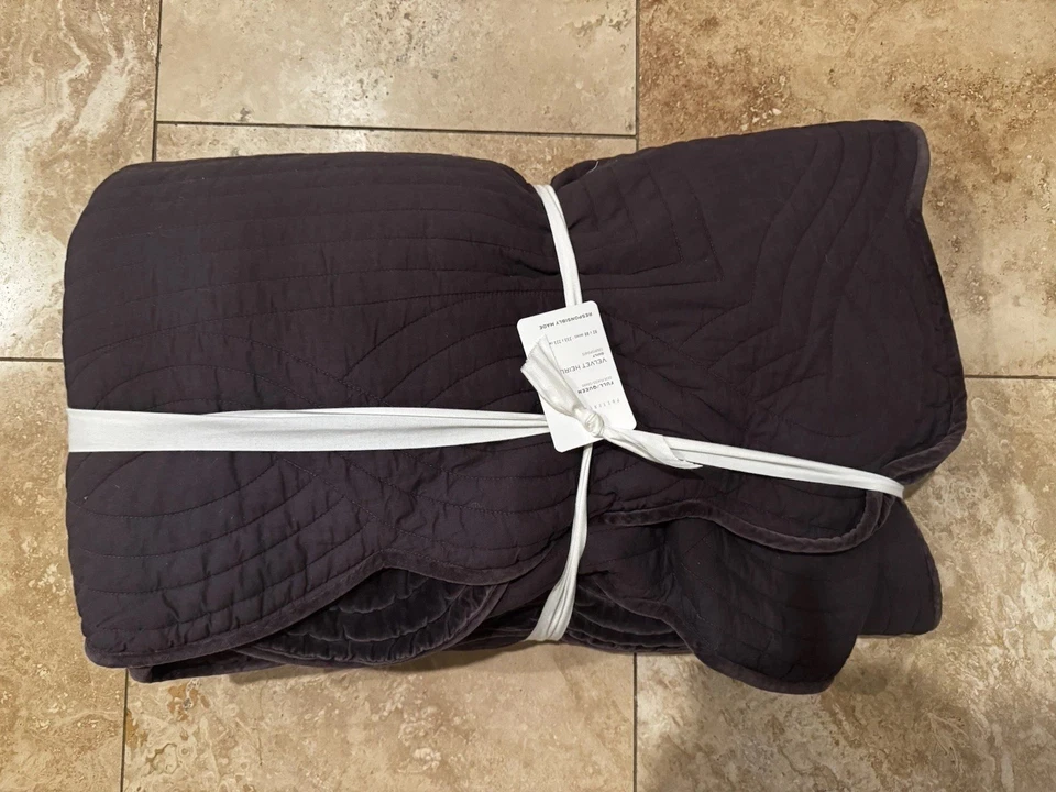 Pottery Barn Velvet Heirloom Quilt Full Queen New Tags Fig Color No Shams - Image 3 of 4