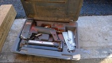 SENCO PNEUMATIC SLP20, 18 GAUGE BRAD NAILER WITH CASE