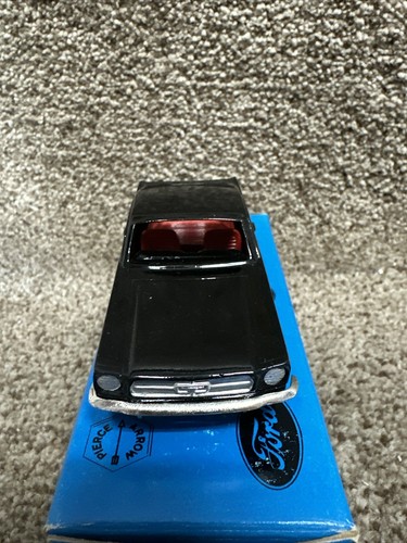 Nostalgic Miniatures Metal 1/43 Rare Mustang #27000 Black New - Picture 2 of 7