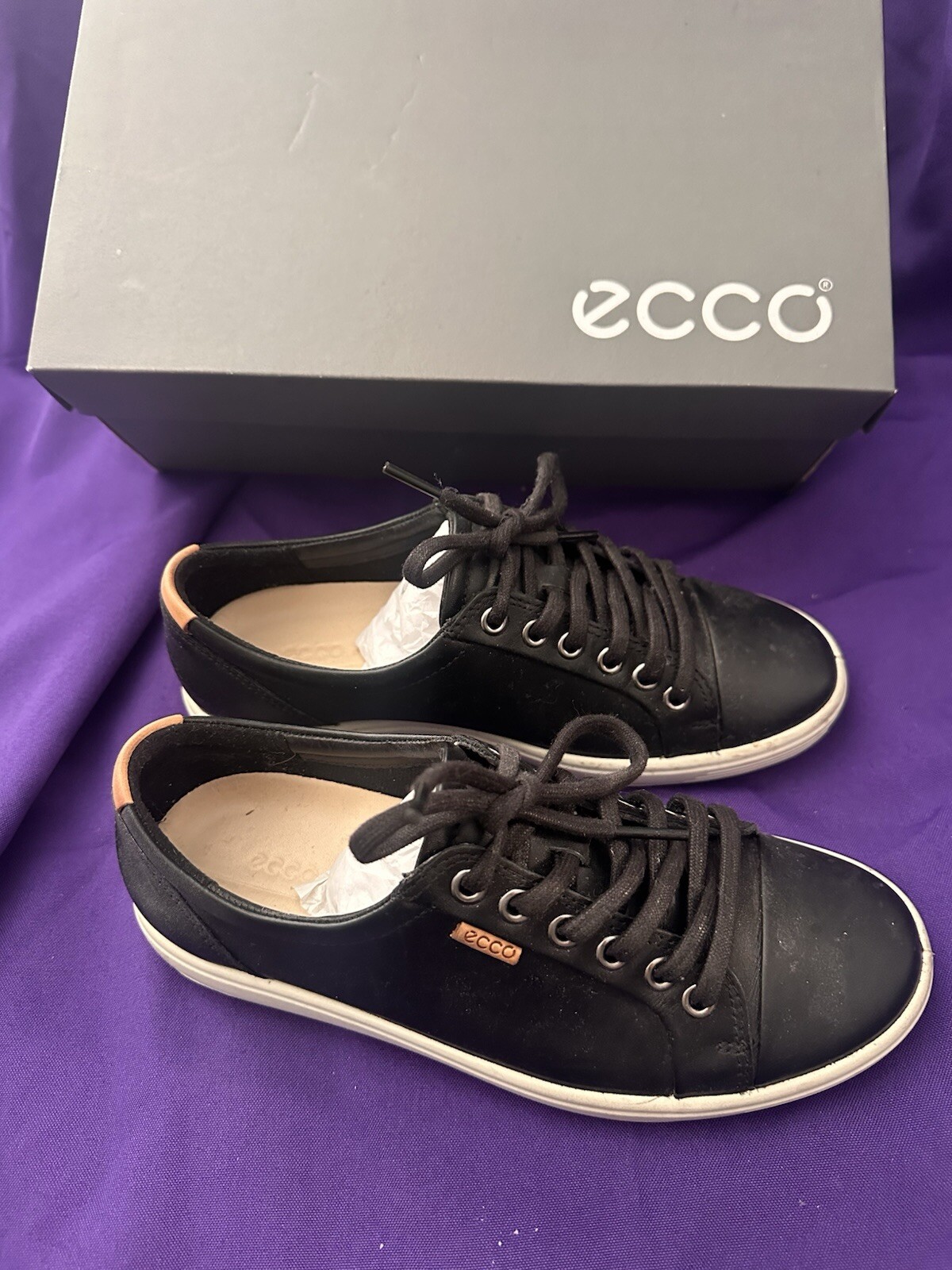 ecco black sneakers