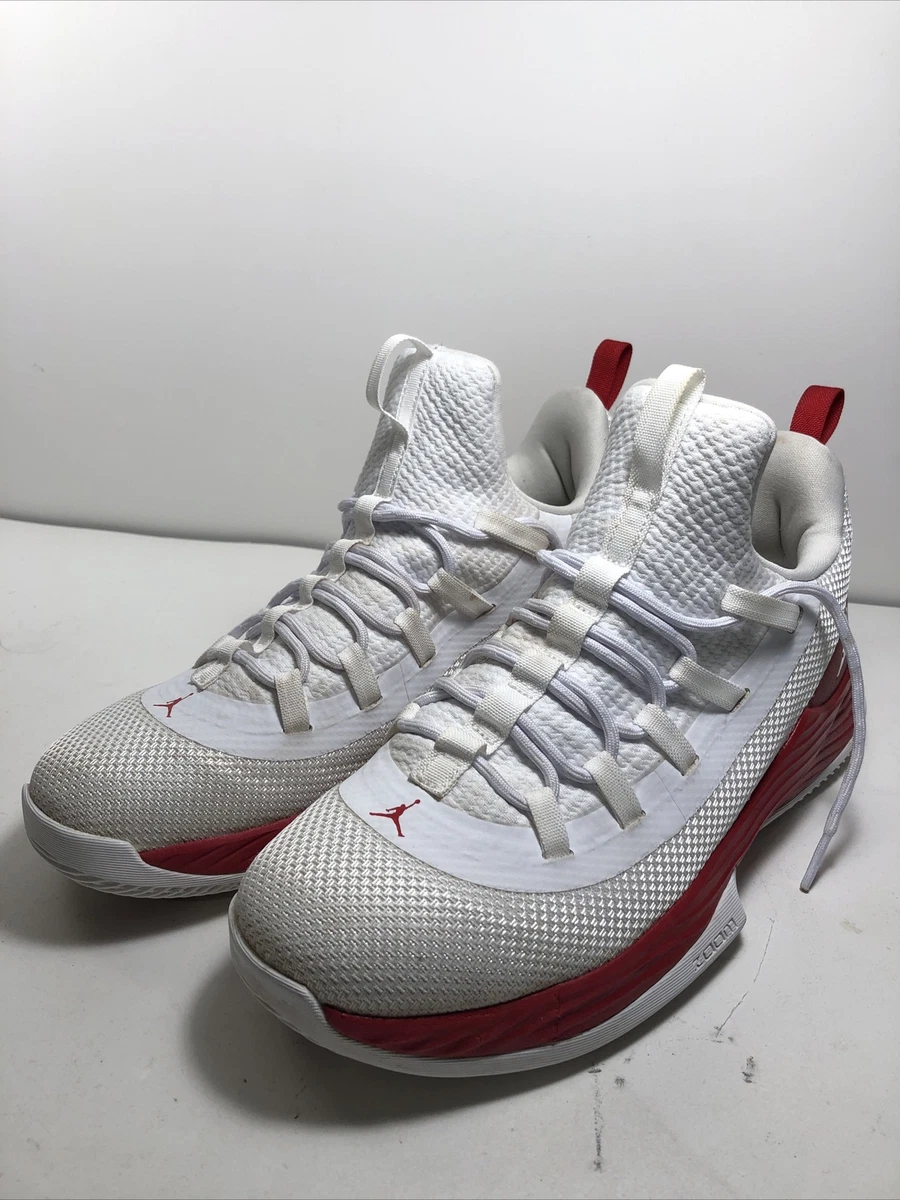 Jordan fly deals red