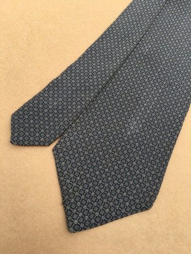 Authentic GIORGIO ARMANI Connection Plaids Design On Gray 100% Silk Necktie Tie - Picture 12 of 12