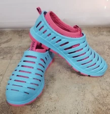 Ccilu Shoes/Sneakers Womens Size 7 New Without Box