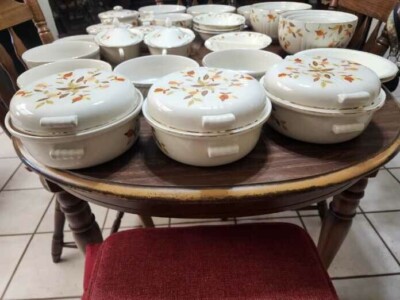 Jewel Tea Autumn Leaf large set made in 1940's 