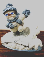 SNOW BUDDIES :   Slick Snowboarding Figurine The Encore Group 2000