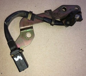 VW Golf IV Audi A3 AKL Nockenwellensensor Zylinderkopf Sensor 06A905161B