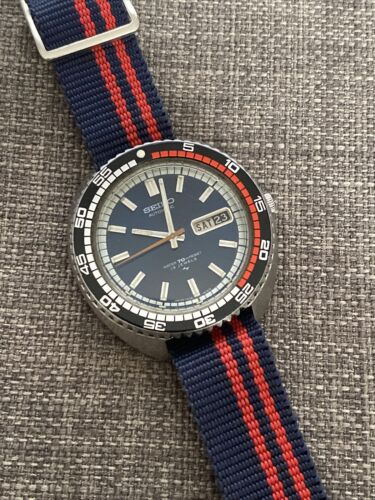 Vintage Seiko RALLYE 42mm Automatic Watch Blue Dial w/ Orange Hand 7006-8030 - Picture 3 of 17
