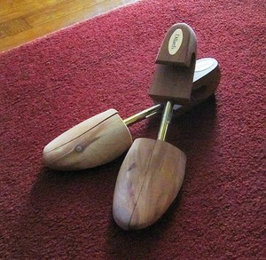 Red Cedar Shoe Trees Rochester Woodard Dillard's spilt toe mens medium