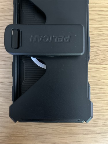 Shield iPhone 16 Pro Max 6.9” Case With MagSafe - Photo 6 sur 10