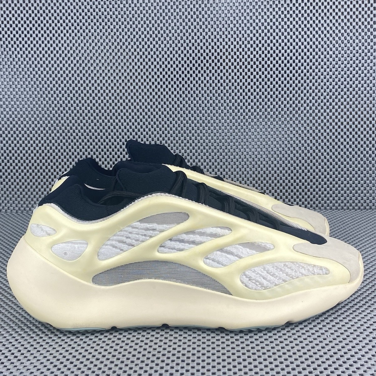 Adidas Yeezy 700 V3 Sneakers Size 11 Beige Black Glow in Dark Lace Up  Athletic