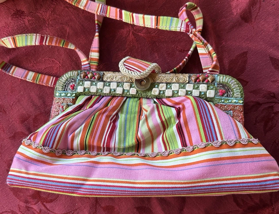 Cartera Mary Frances vintage a rayas de caramelo Foto 2 de 4