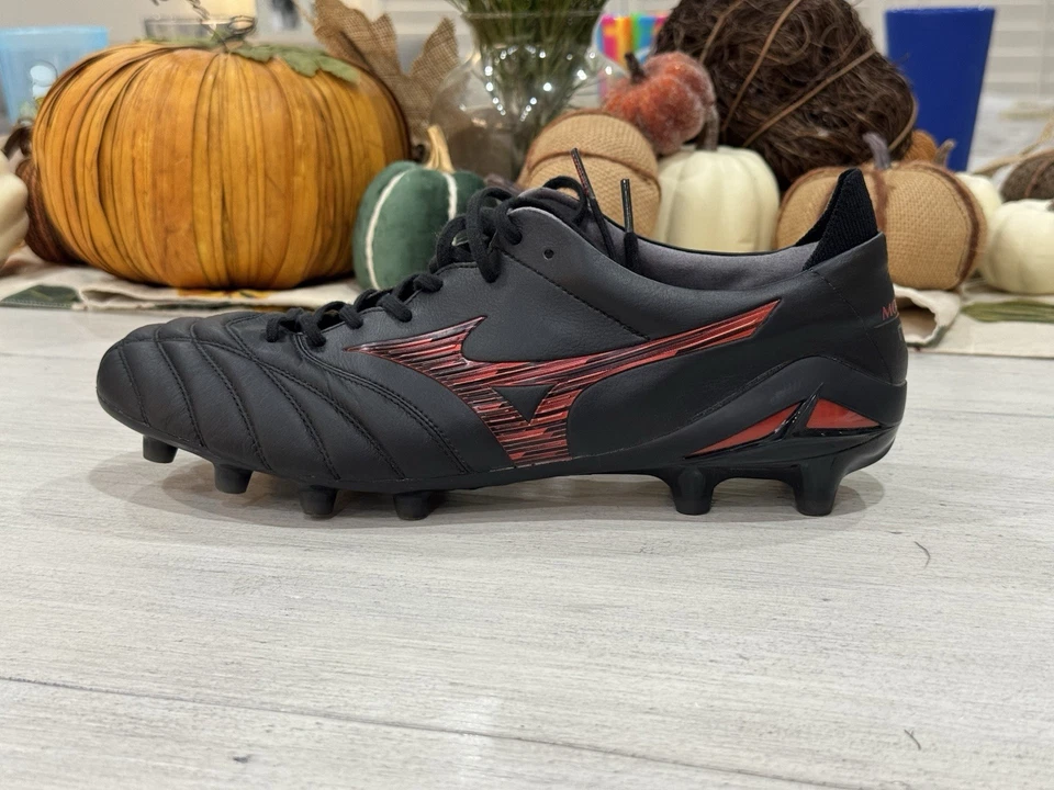 Botines de fútbol Mizuno Morelia Neo IV MIJ FG negros/rojos talla 10 de EE. UU. Foto 3 de 4