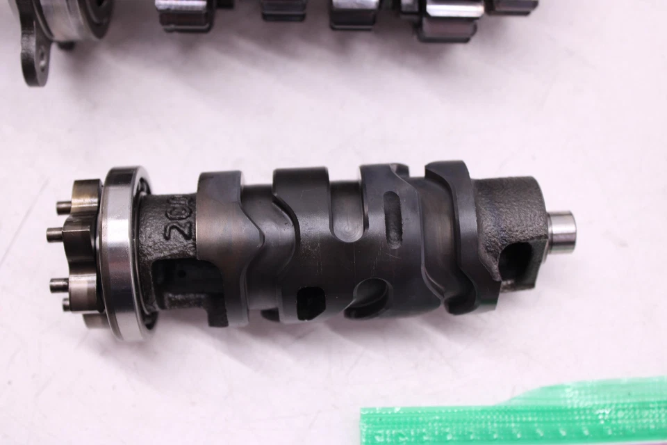 06-10 MOTOR YAMAHA YZF R6 TRANSMISIÓN TRANNY ENGRANAJES Foto 2 de 4