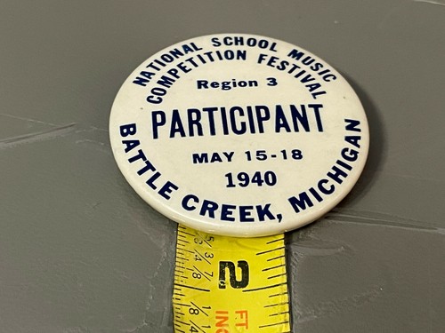 DE COLECCIÓN Botón St. Louis PARTICIPANTE 1940 Festival de Música Escolar Botón Retroceso - Imagen 3 de 3