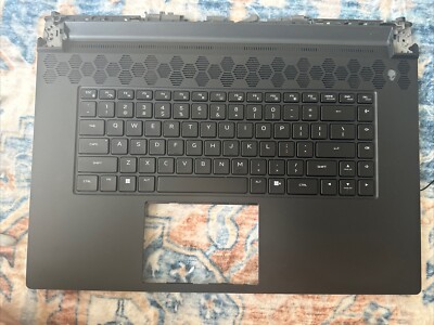 Dell Alienware M17 R7 Palmrest Kbd VNRXH 0VNRXH B7 Compare Back Pic Before Buyin