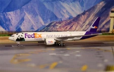 for Phoenix for FedEx Express for Boeing 777F N883FD 1:400 plane Pre-built Model