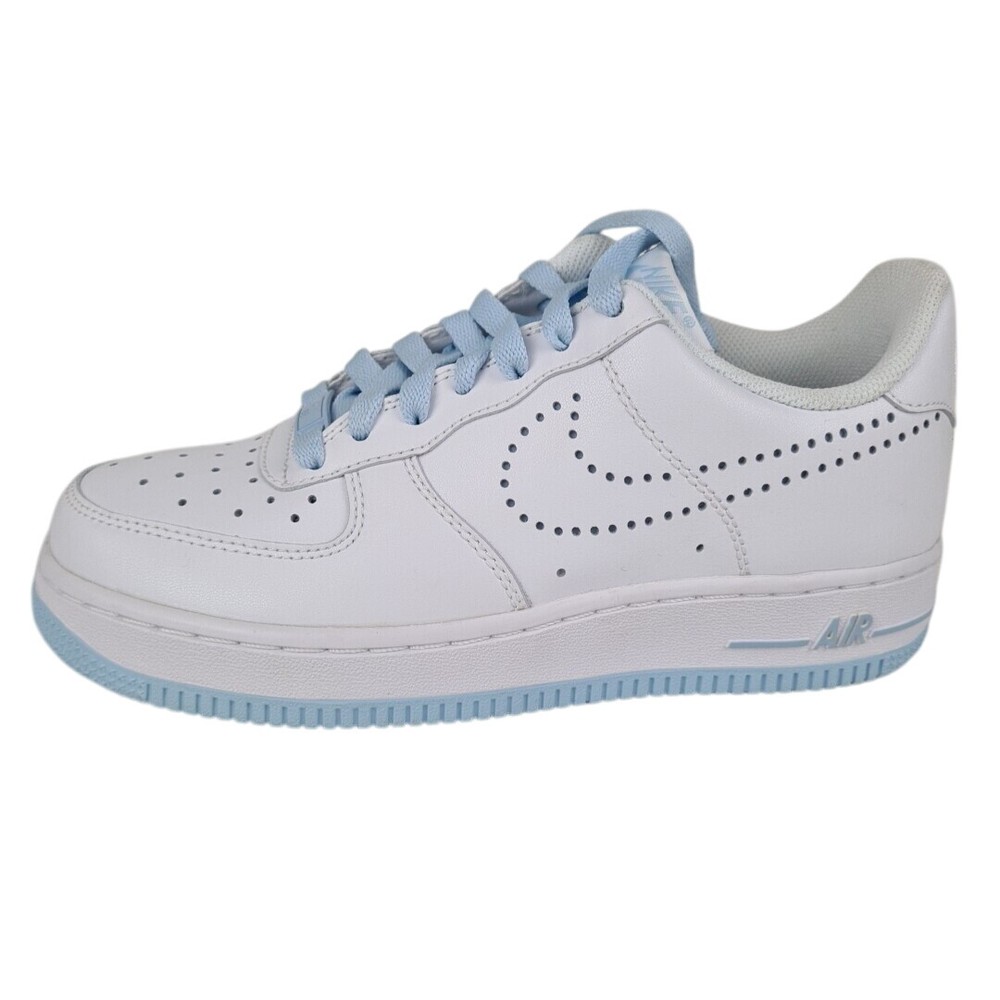 Nike Womens Air Force 1 7 White Sneakers Size 6.5