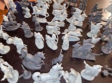 61 Plastic Army Wizards, Unicorns, Griffins, Trolls, Dwarfs, Pixies, Amazons,