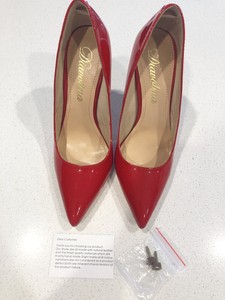 red heels size 5.5