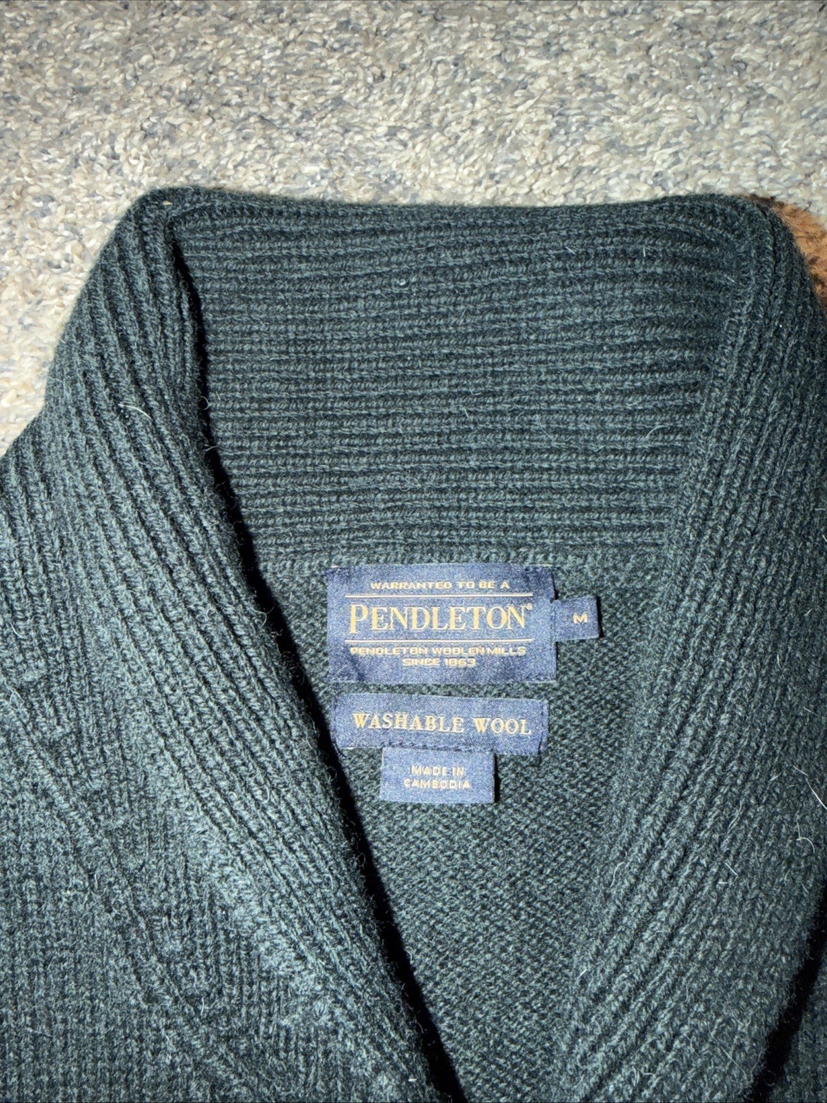 Pendleton Size Medium Dark Green Washable Wool Me… - image 2