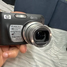 HP PhotoSmart Mz67 8.3 MP Digital Camera - Black