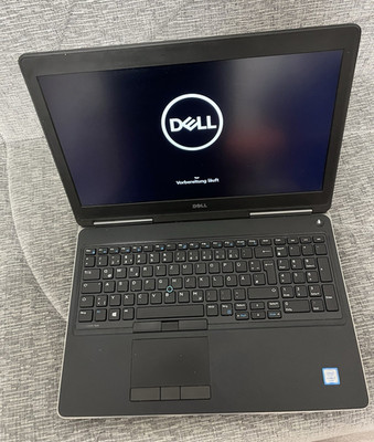 Dell Precision 7520 15,6'' i7-6820HQ 32GB 512GB SSD Windows Schwarz