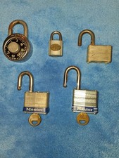 Master Locks, And Vintage Sears Lock Lot Of  5, 2 With Keys And Working!