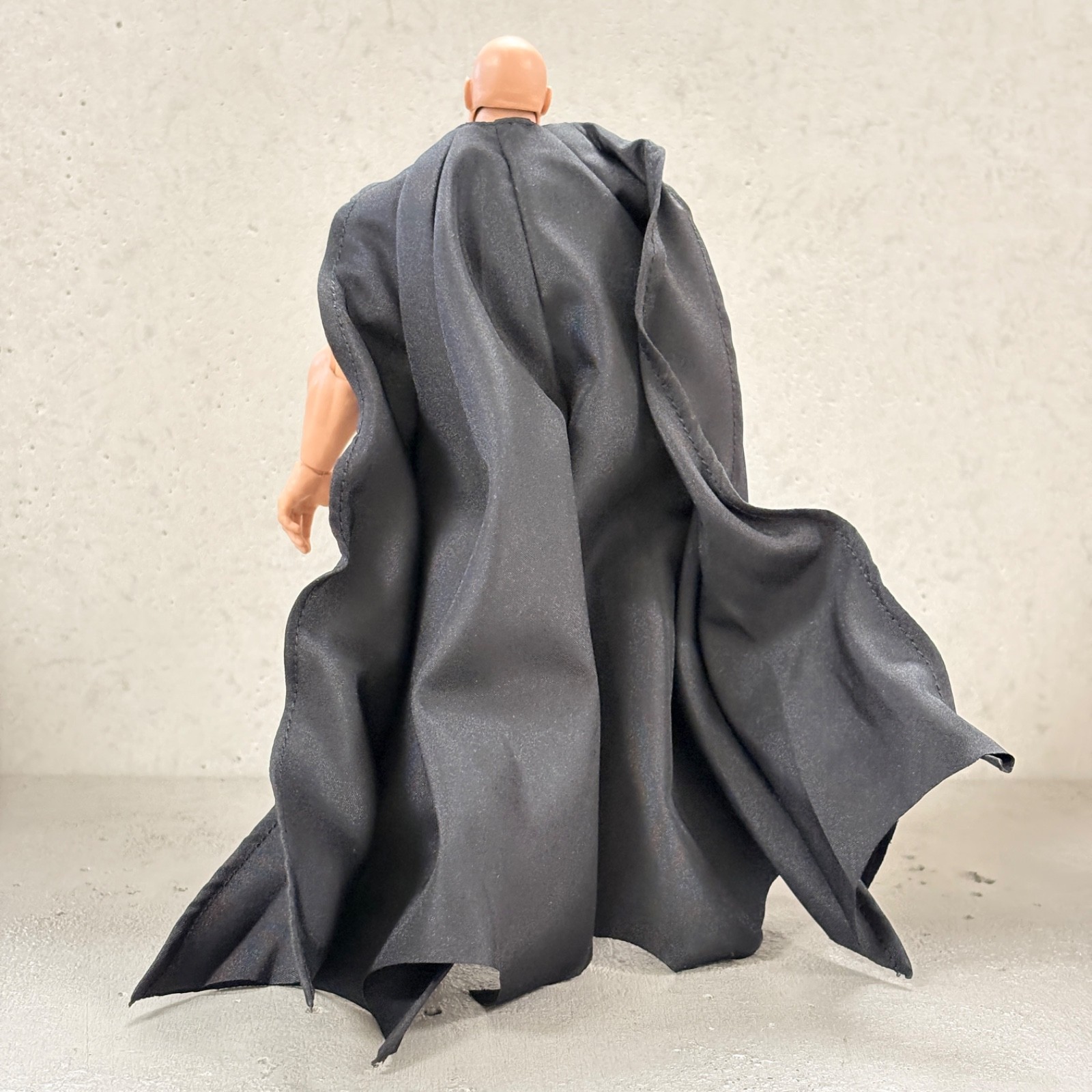 PB-C-MZB-V2: Custom wired Cloth cape for 7" McFarlane Batman Action Figure