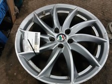 Wheel 18x8 10 Spoke Turbine Design Painted Silver Fits 17-21 GIULIA 767532