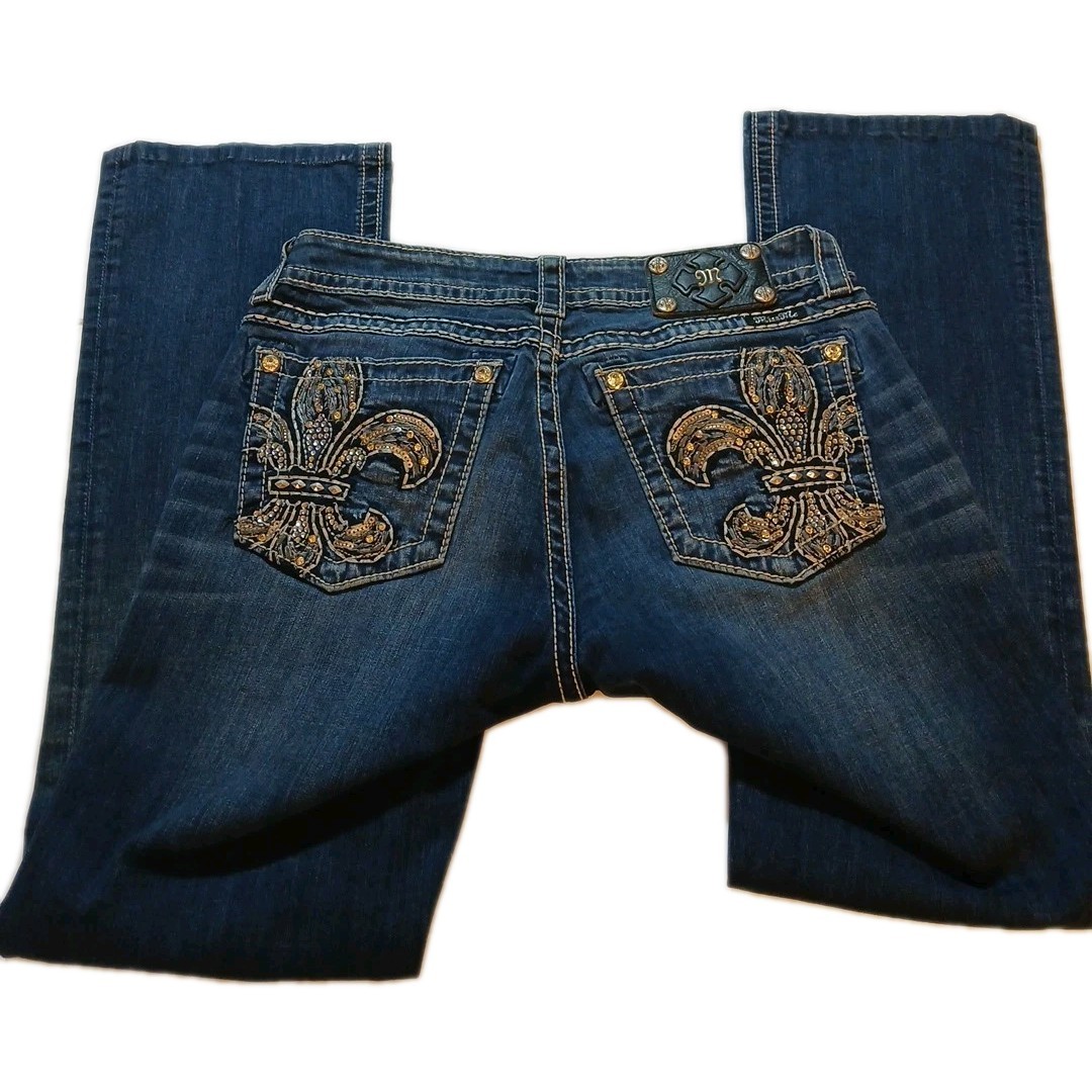 Miss Me Jeans size 29 ( 8-10) bootcut, inseam altered to 29 length image 3