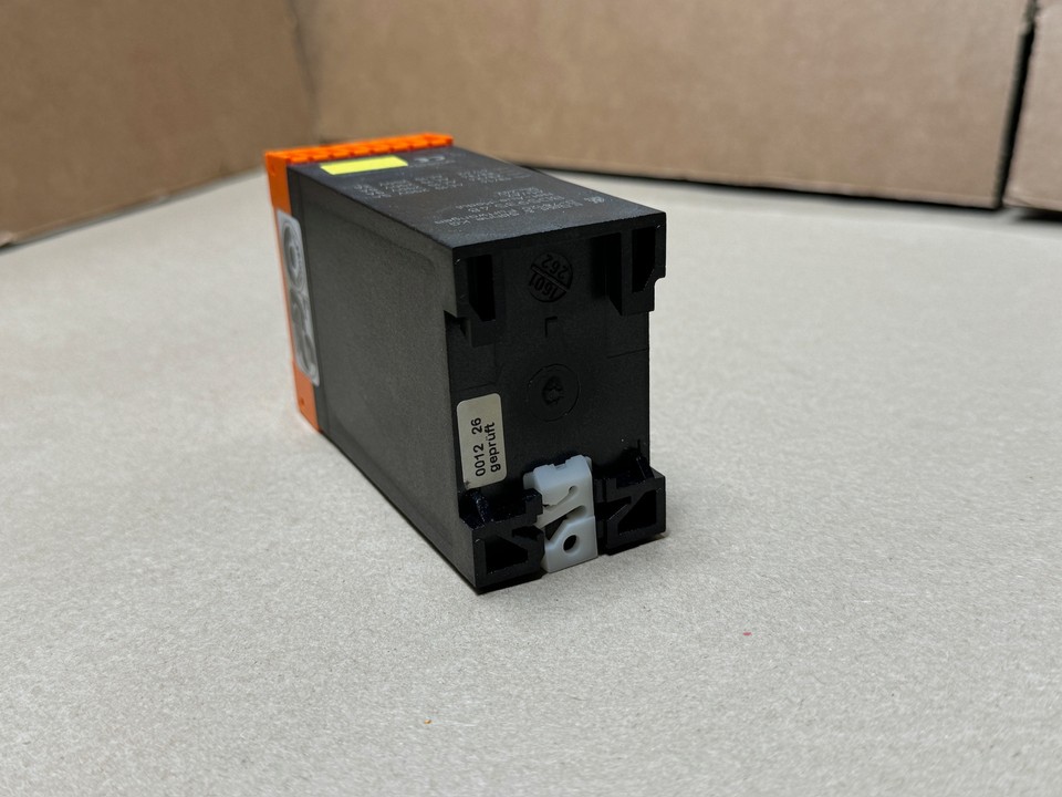 E. Dold & Sohne DB5935 BD5935.48 24V DC DIN Emergency Stop E-Stop ...