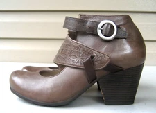 Miz Mooz Heel Womens Size 7 Brown Mary Jane Leather Heels shoes