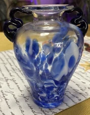 Blue and white swirl art glass vase 6 1/2 inches inches tall tall tall tall
