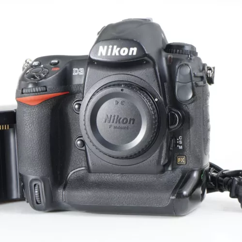 :Nikon D3 12.1MP Professional Digital SLR Camera Body - 375k Clicks