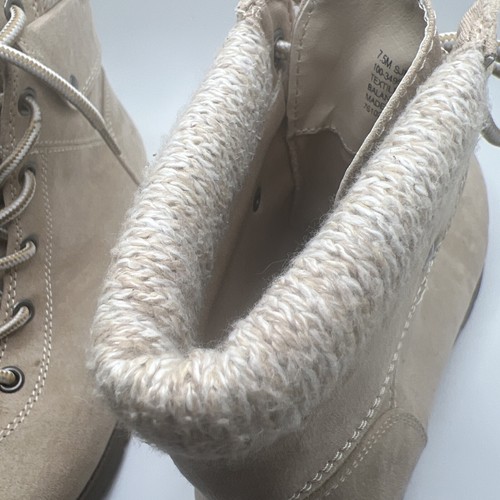 ST JOHNS BAY Women's Size 7.5 Tan Suede Lace Up Round Toe Ankle Boots - Picture 8 of 10