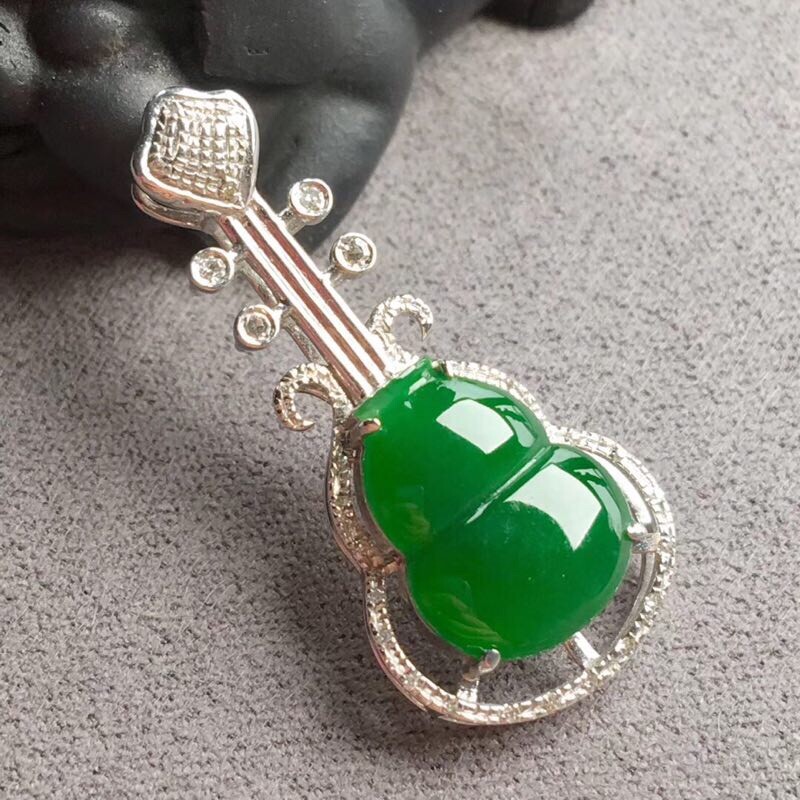 Sale Myanmar Grade A Jadeite Jade Yang Green Gourd Guitar Sale Myanmar Grade A Jadeite Jade Yang Green Gourd Guitar