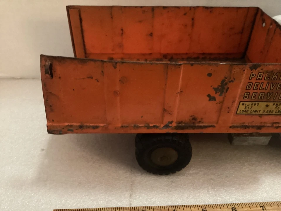 VINTAGE STRUCTO QQPACKAGE DELIVERY TRUCK - Image 4 of 4
