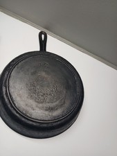 Vintage #8 B Cast Iron Skillet