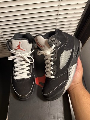 Air Jordan 5 Retro OG Black Metallic Reimagined Size 8.5 Good Condition