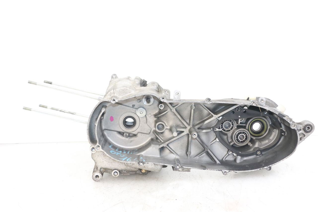 CÁRTER DE MOTOR INFERIOR - YAMAHA YP MAJESTY 125 (2002 - 2006)