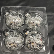THE Christmas Shoppe Ornaments Box Of 4 Filigree Glass Silver Glitter EUC
