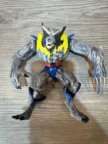 Vintage 1996 X-Men Mutant Monsters Wolverine Werewolf Action Figure - Toy Biz